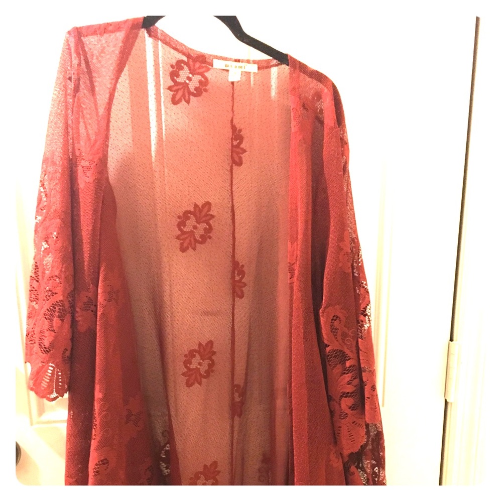 JENNIE SCALLOPED LACE KIMONO